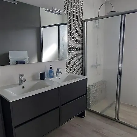 Ocean, Environnement Calme Avec Piscine Chauffee 10 Min De L'ocean